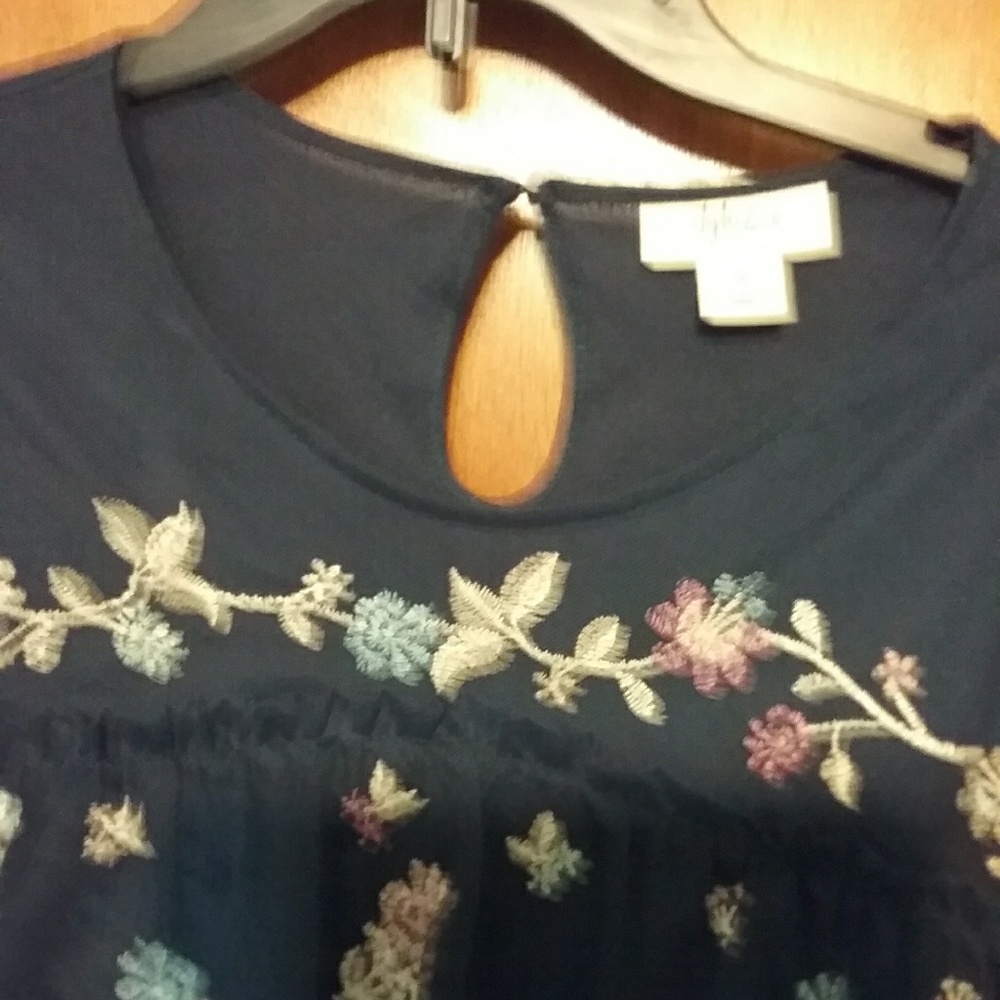 Blouse - Picture 3 of 4